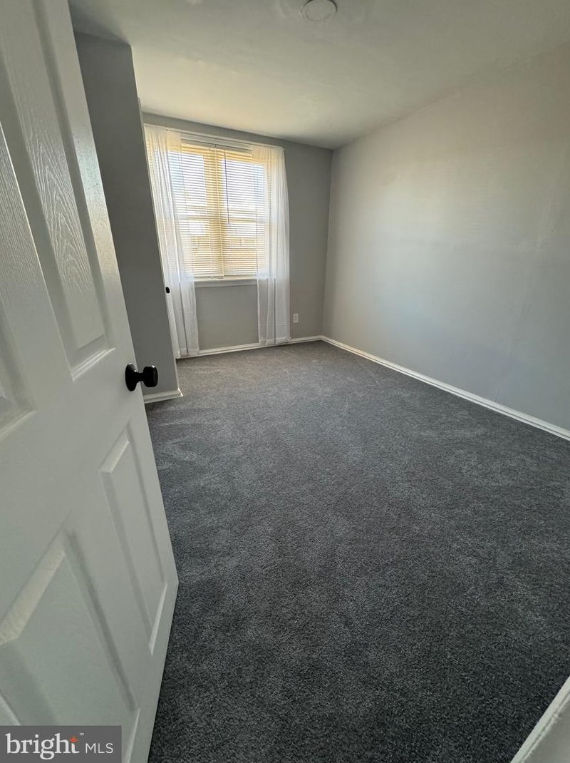 619 Sanger St, Philadelphia PA 19120-1721 exterior