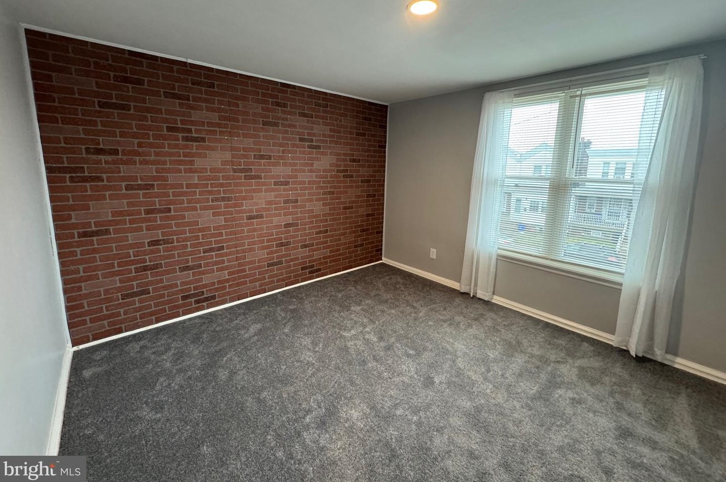 619 Sanger St, Philadelphia PA 19120-1721 exterior