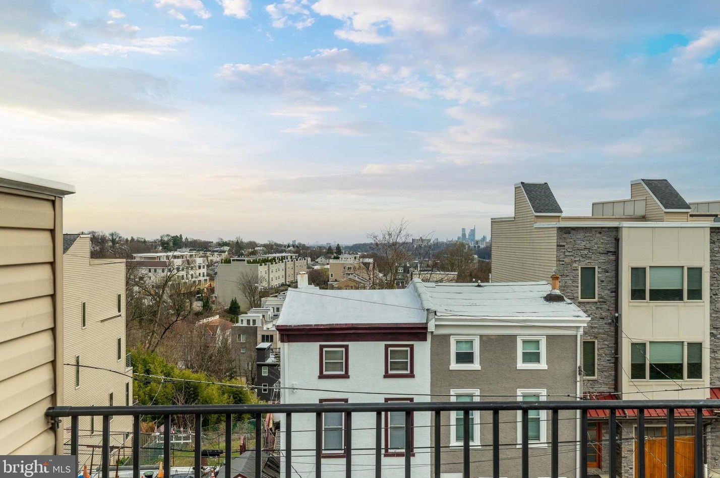 270 Delmar St, Philadelphia PA 19128-4502 exterior