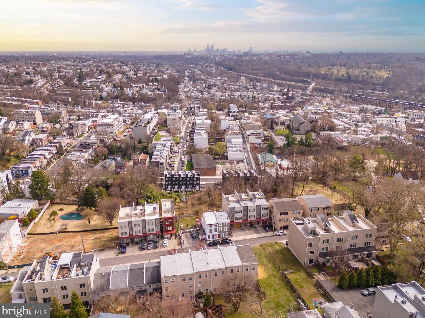 270 Delmar St, Philadelphia PA 19128-4502 exterior