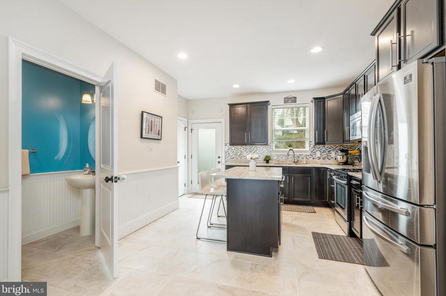 270 Delmar St, Philadelphia PA 19128-4502 exterior