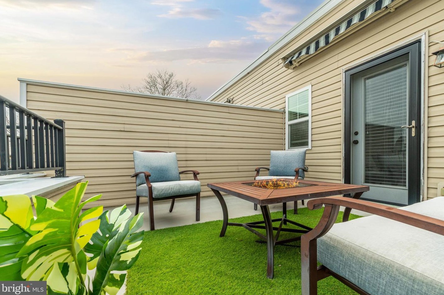 270 Delmar St, Philadelphia PA 19128-4502 exterior