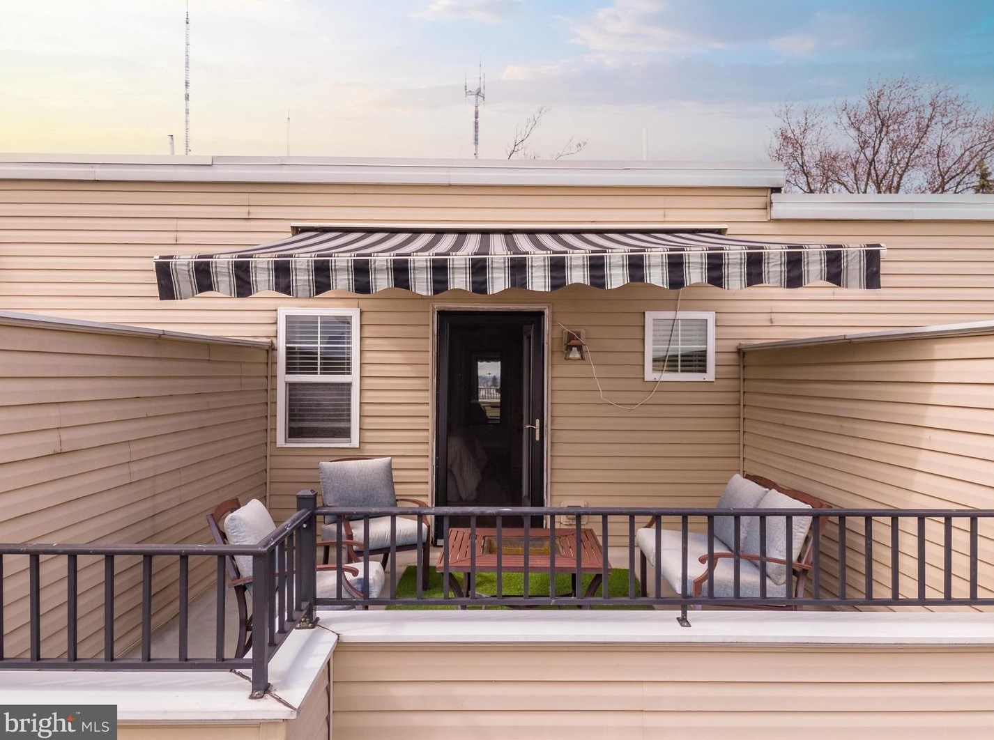 270 Delmar St, Philadelphia PA 19128-4502 exterior