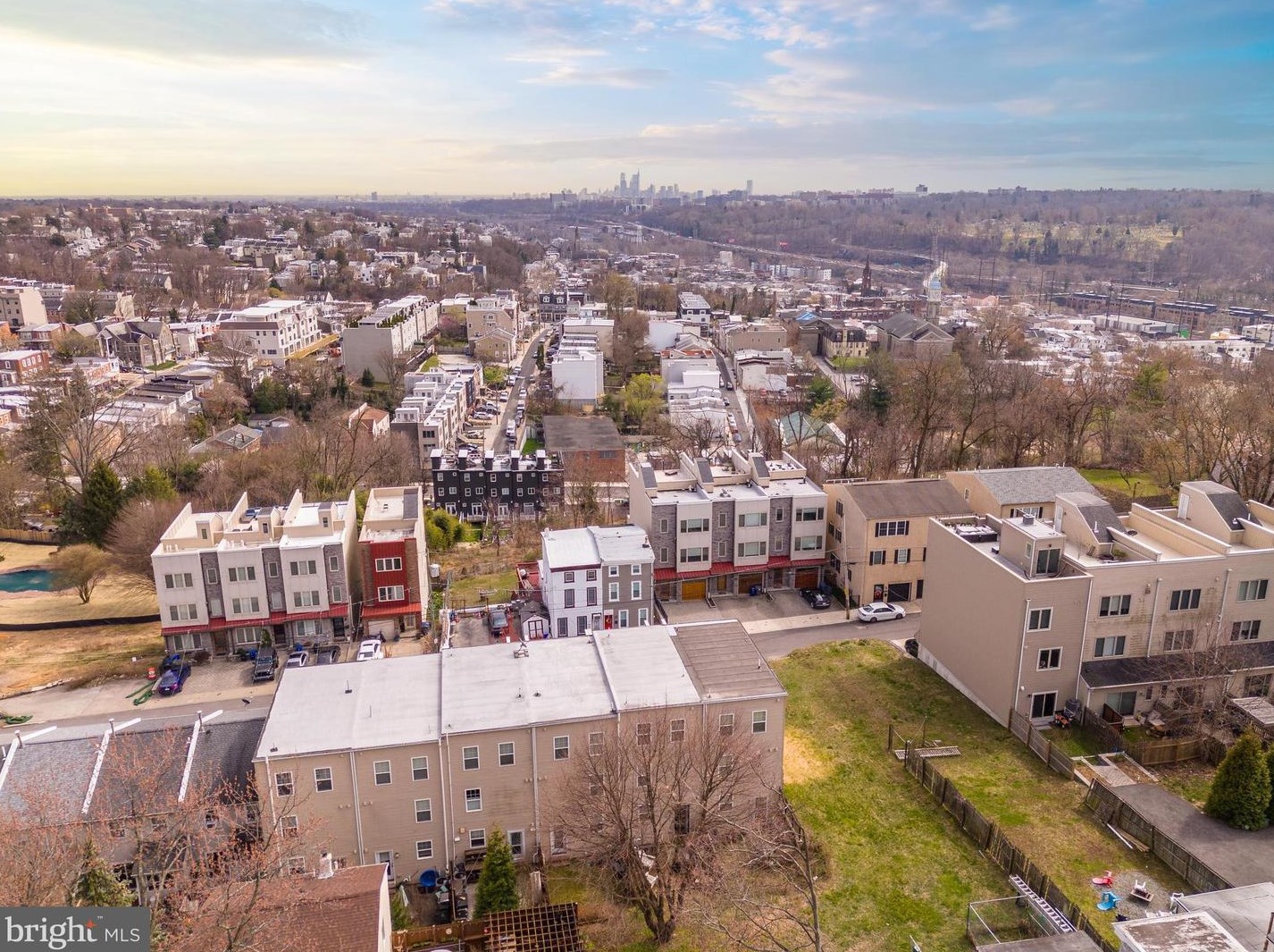 270 Delmar St, Philadelphia PA 19128-4502 exterior