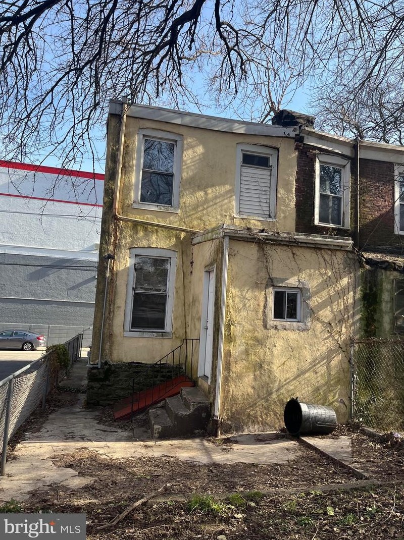 347 Rittenhouse St, Philadelphia PA  19144-5765 exterior