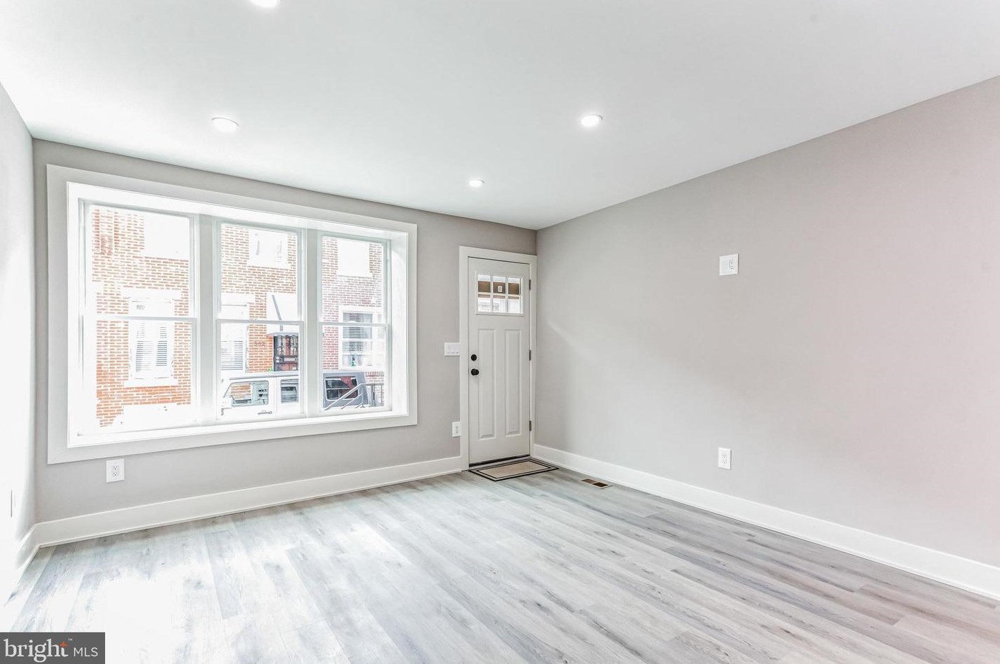 363 Durfor St, Philadelphia PA  19148-3901 exterior