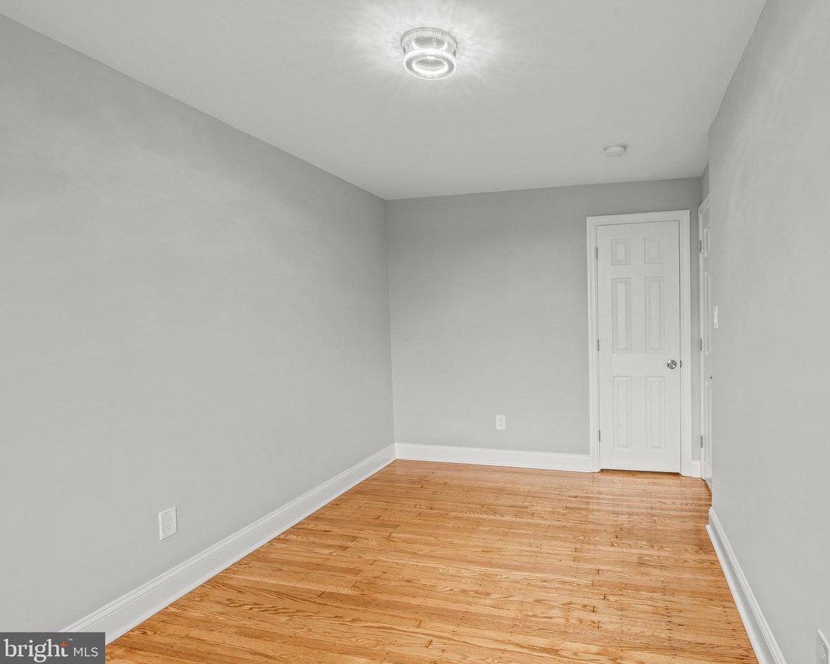 1331 Vernon Rd, Philadelphia PA  19150-2121 exterior