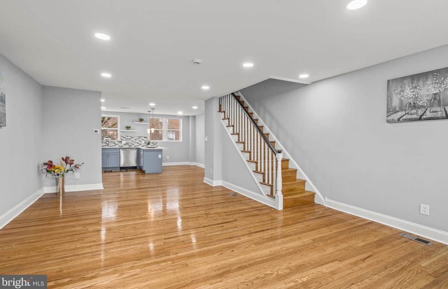 1331 Vernon Rd, Philadelphia PA  19150-2121 exterior