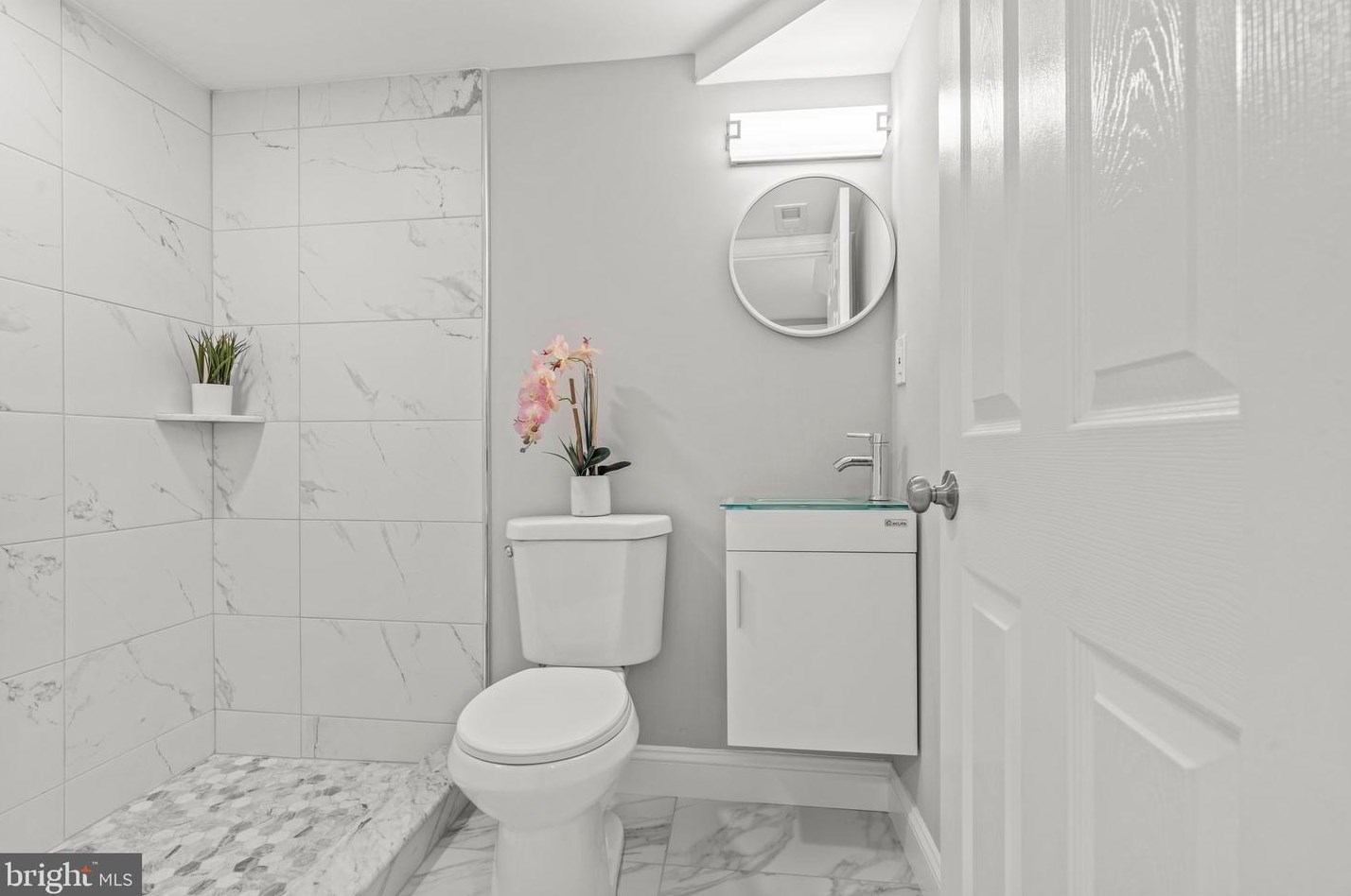 1331 Vernon Rd, Philadelphia PA  19150-2121 exterior