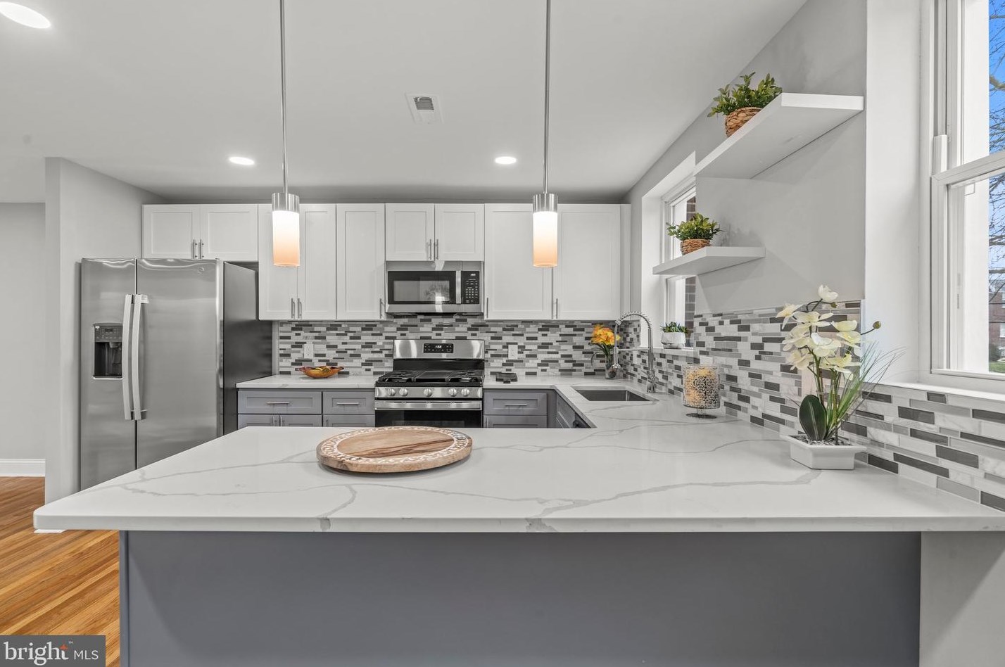 1331 Vernon Rd, Philadelphia PA  19150-2121 exterior