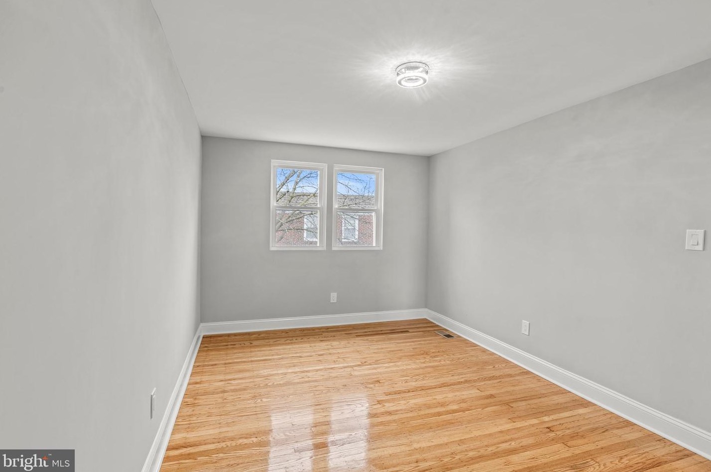 1331 Vernon Rd, Philadelphia PA  19150-2121 exterior