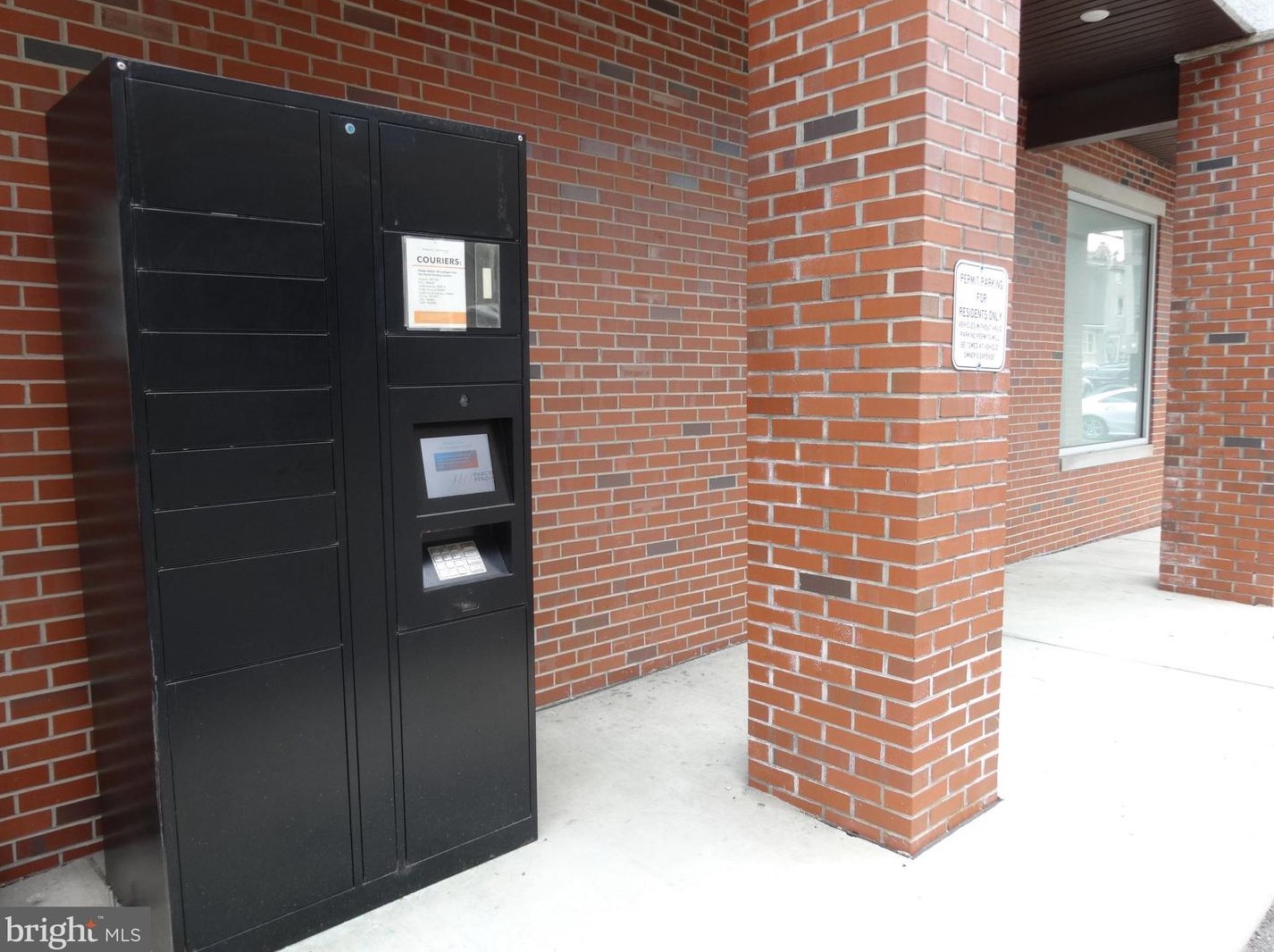 6619 Ridge Ave, Philadelphia PA  19128-2428 exterior
