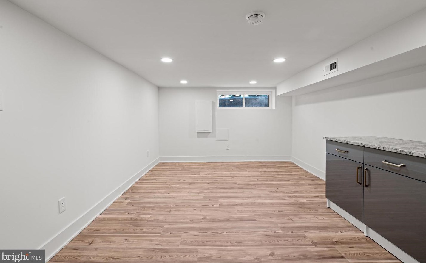 1713 Bambrey St, Philadelphia PA 19146-4404 exterior