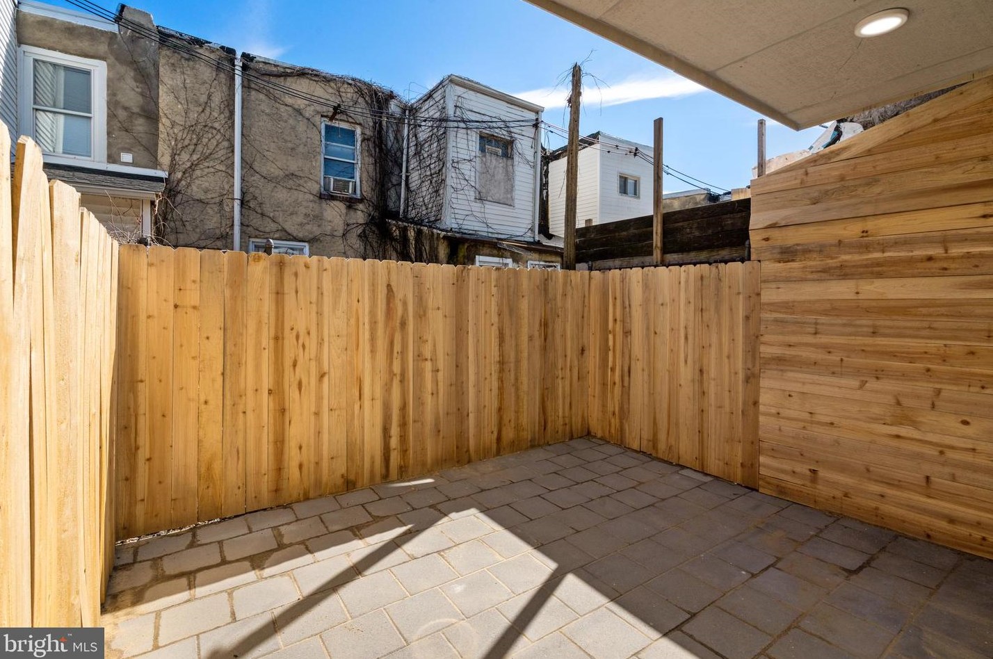 1713 Bambrey St, Philadelphia PA 19146-4404 exterior