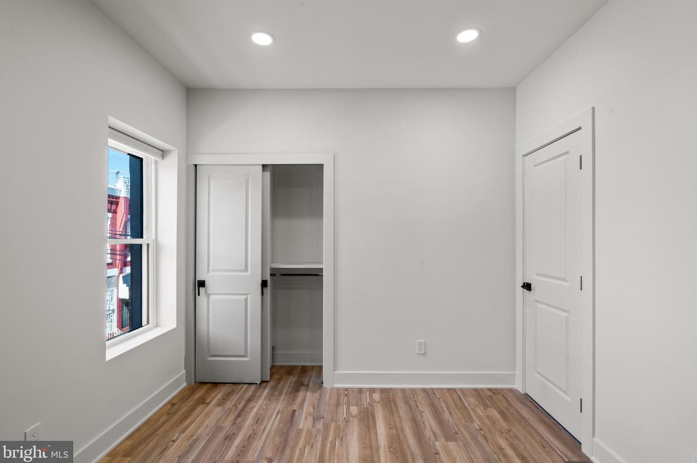 1713 Bambrey St, Philadelphia PA 19146-4404 exterior