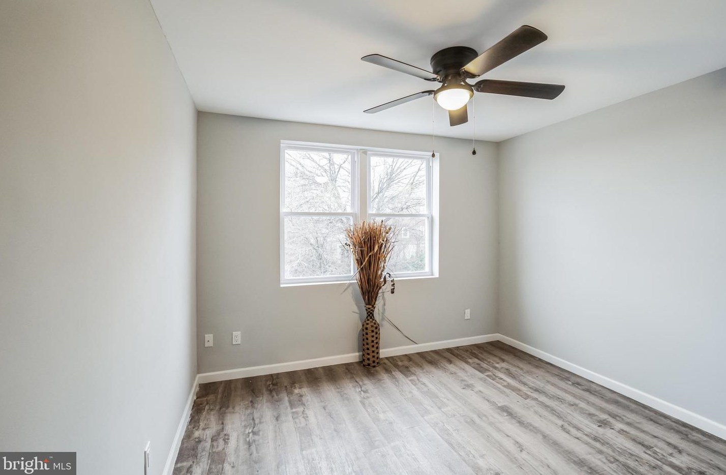 2032 Tulpehocken St, Philadelphia PA  19138-1342 exterior
