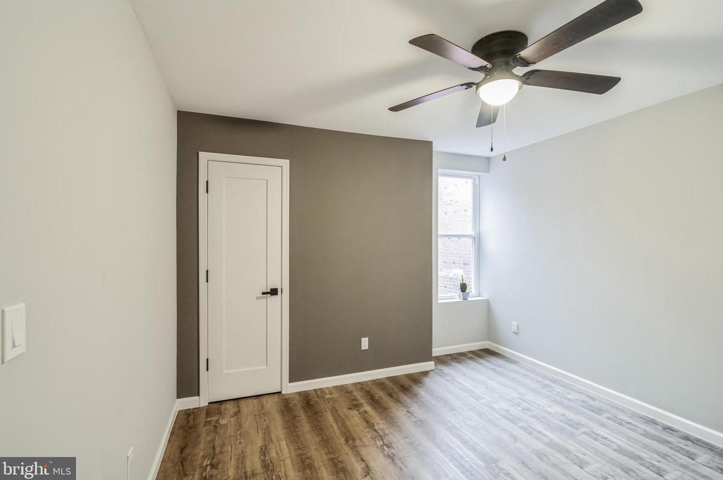 2032 Tulpehocken St, Philadelphia PA  19138-1342 exterior