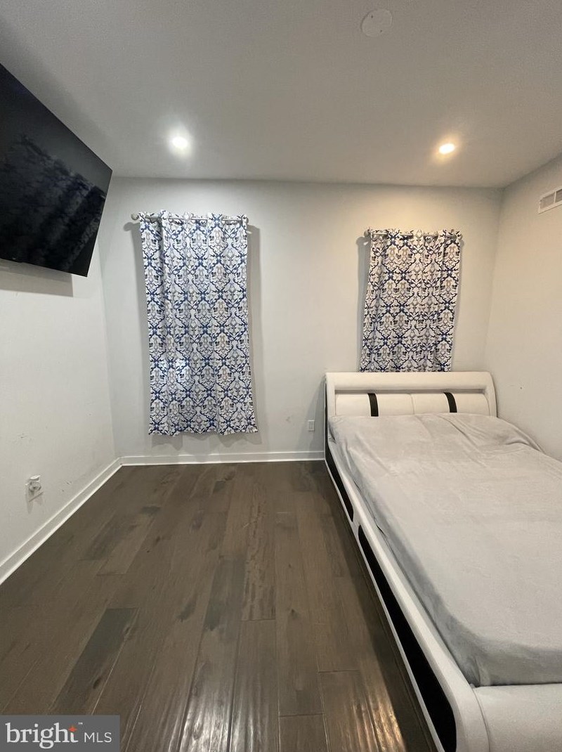 2607 Oakdale St, Philadelphia PA  19132-3123 exterior