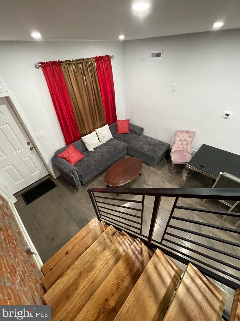 2607 Oakdale St, Philadelphia PA  19132-3123 exterior