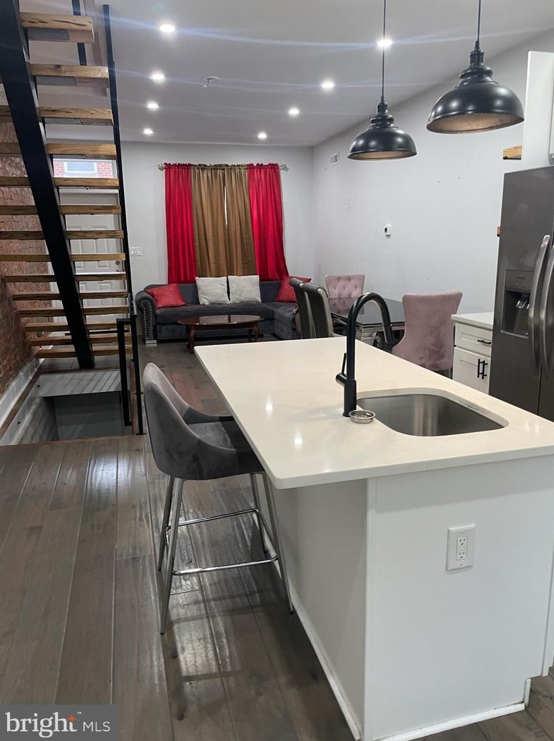 2607 Oakdale St, Philadelphia PA  19132-3123 exterior