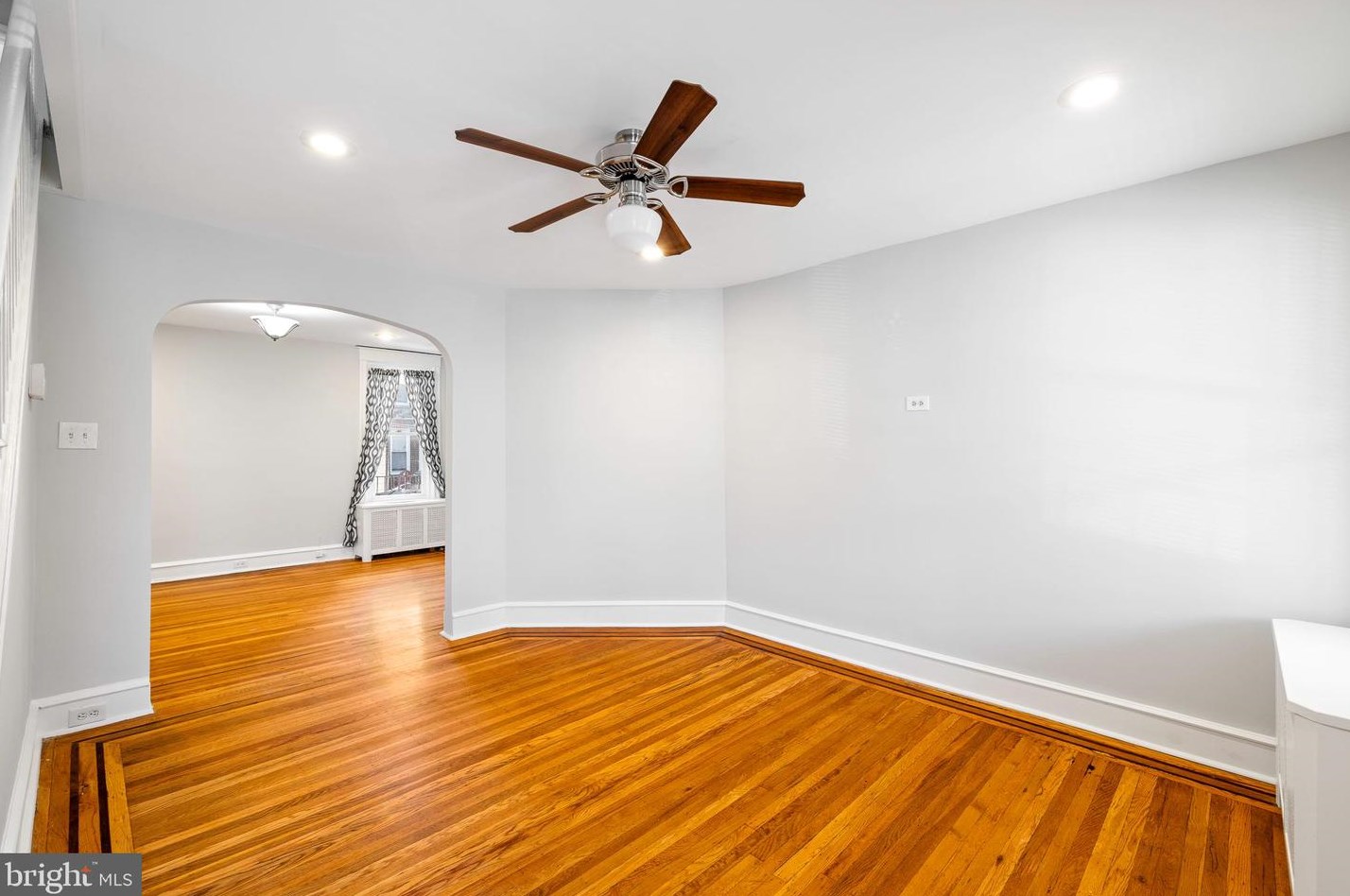 526 Alcott St, Philadelphia PA  19120-1218 exterior