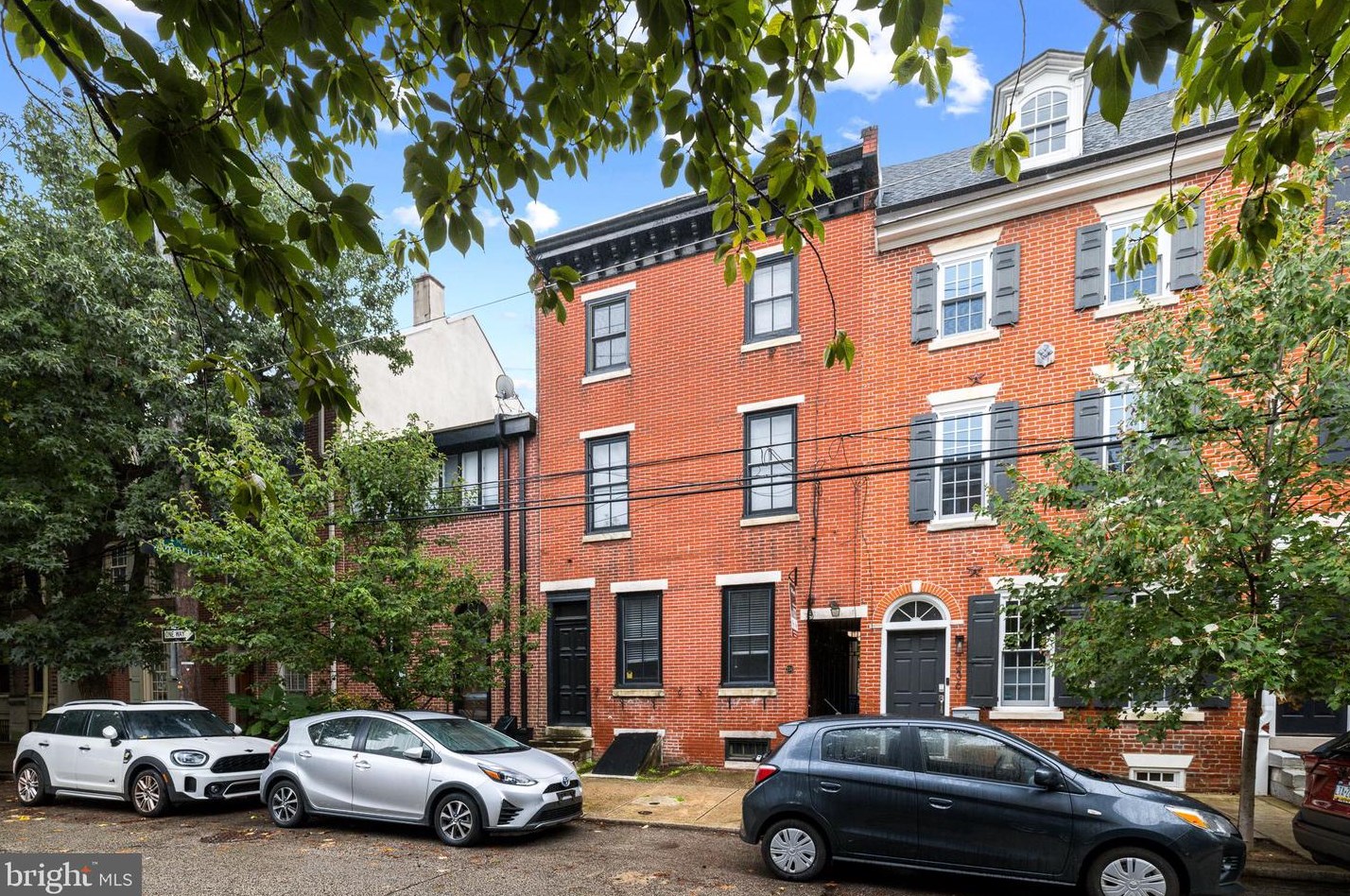 234 Monroe St, Philadelphia PA  19147-3309 exterior