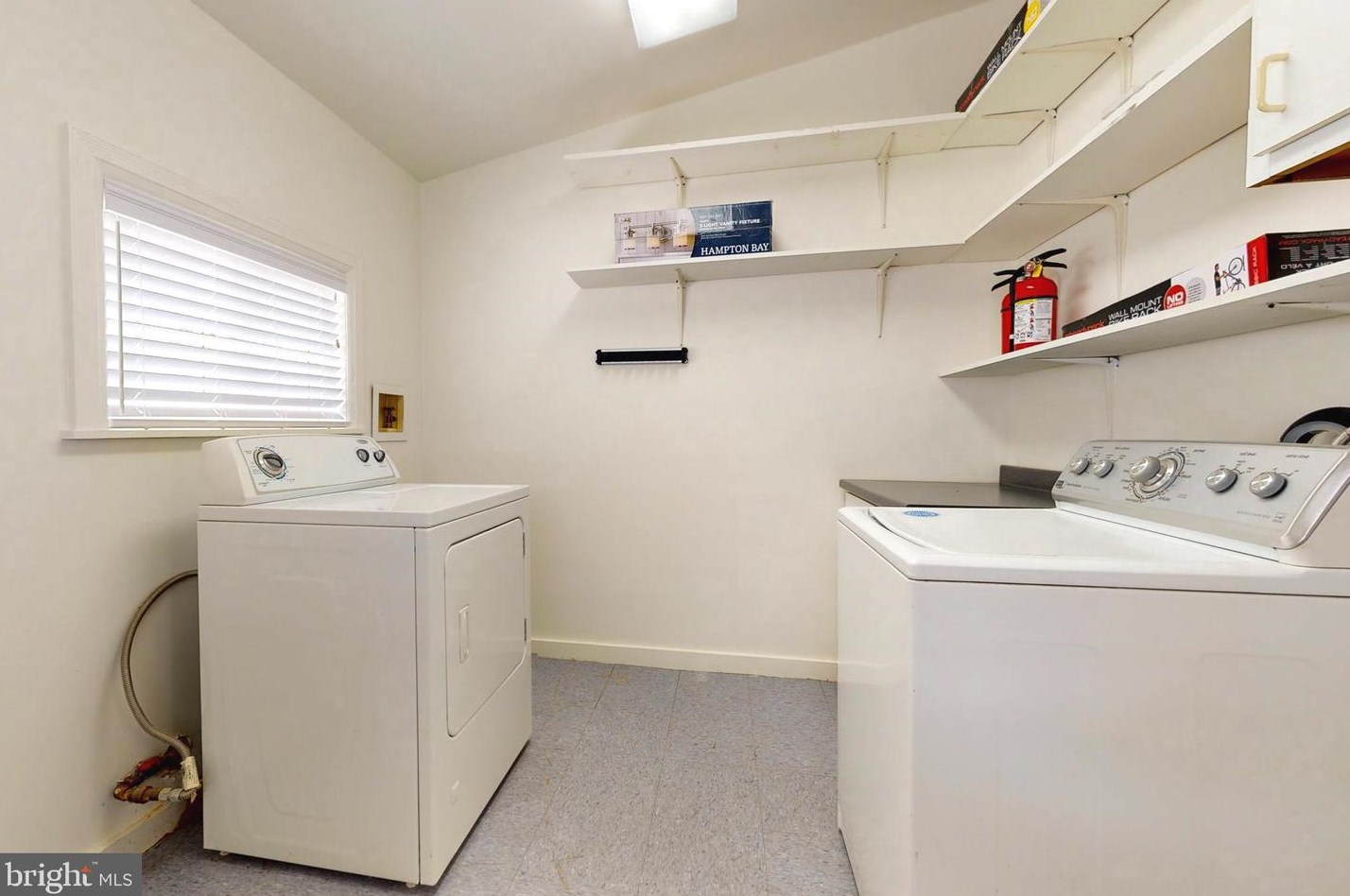 804 Corinthian Ave, Philadelphia PA 19130-1442 exterior