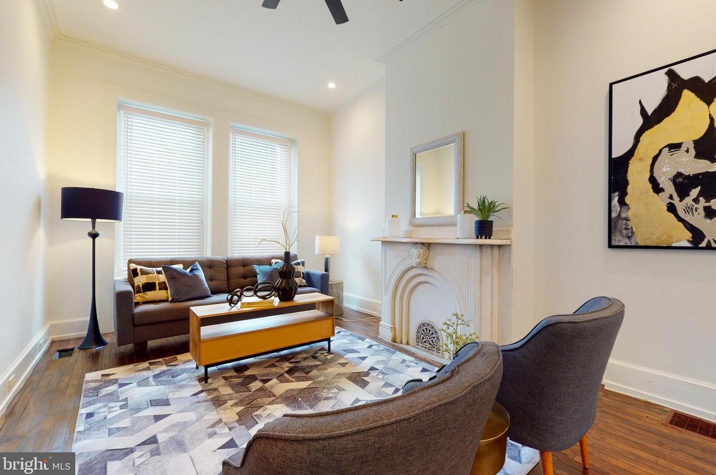 804 Corinthian Ave, Philadelphia PA 19130-1442 exterior