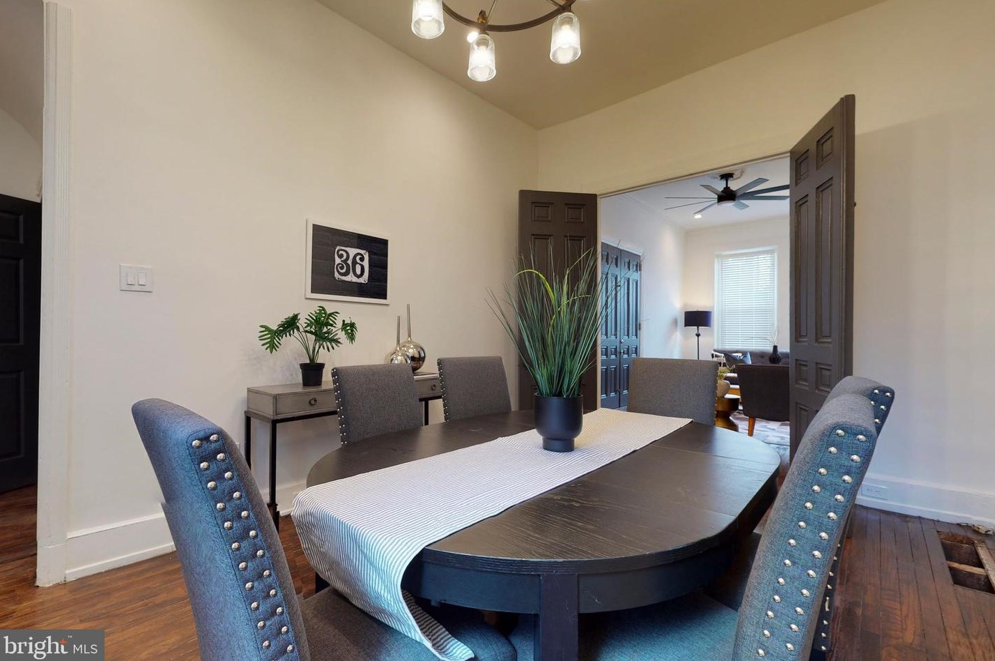 804 Corinthian Ave, Philadelphia PA 19130-1442 exterior