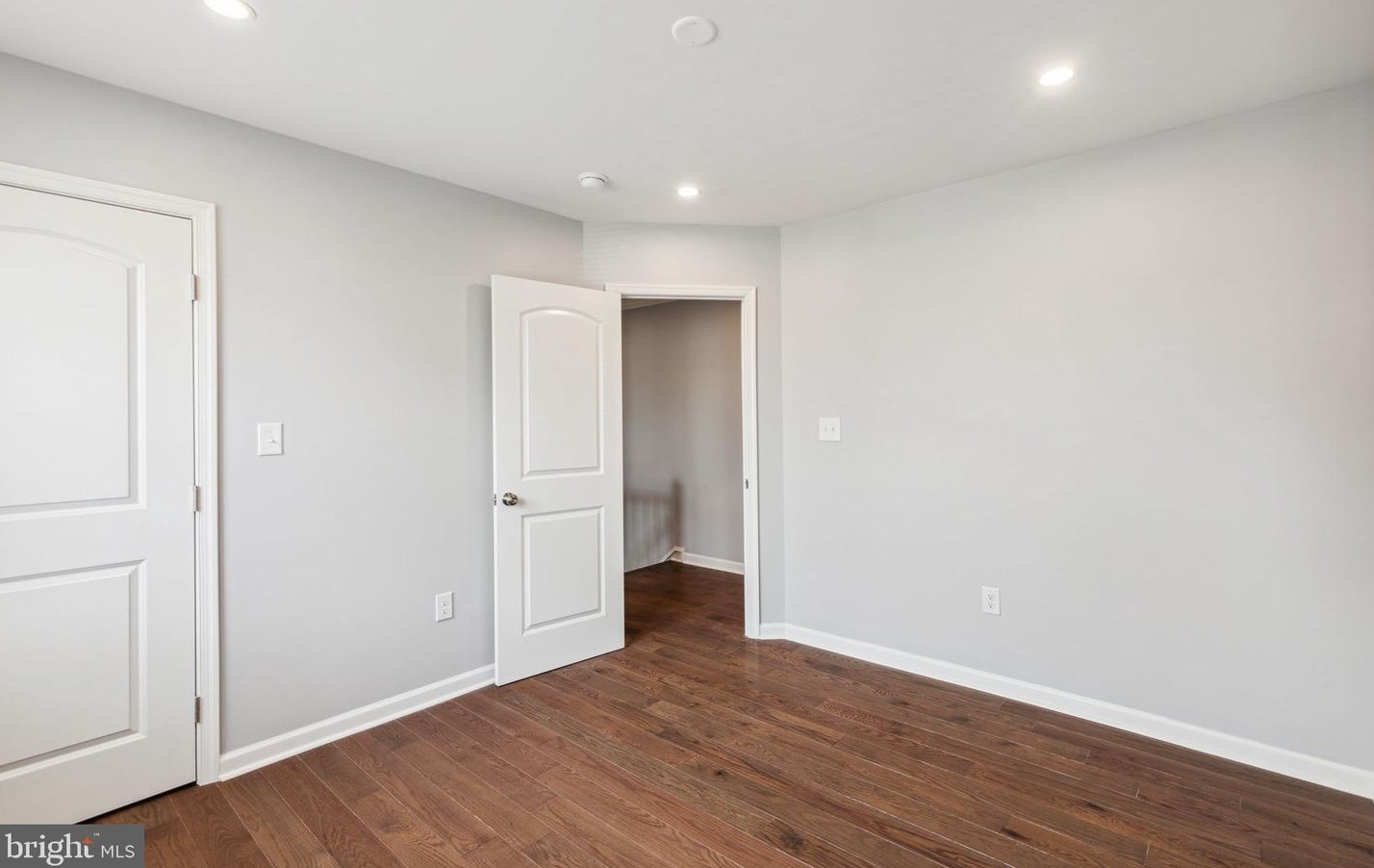 233 Sedgwick St, Philadelphia PA  19119-2540 exterior