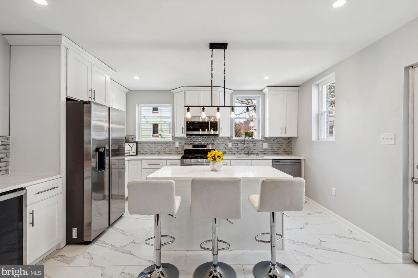 233 Sedgwick St, Philadelphia PA  19119-2540 exterior