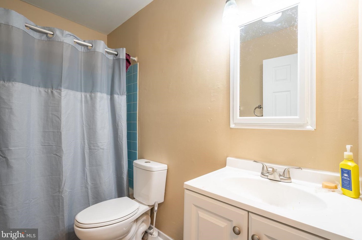 616 33 St, Philadelphia PA 19104-2554 exterior