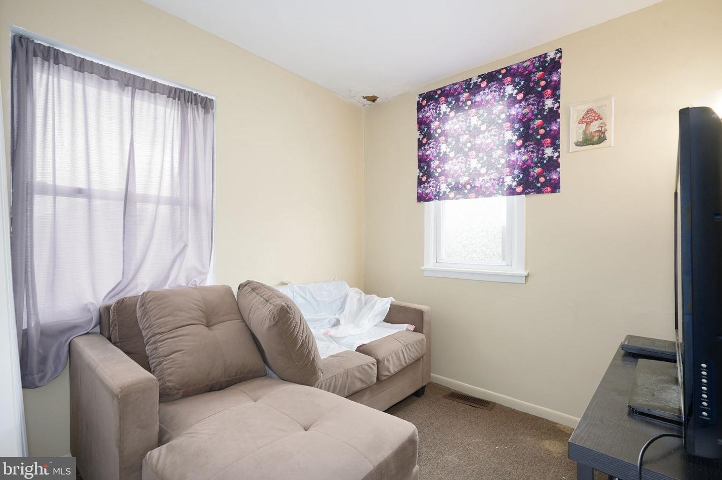 616 33 St, Philadelphia PA 19104-2554 exterior