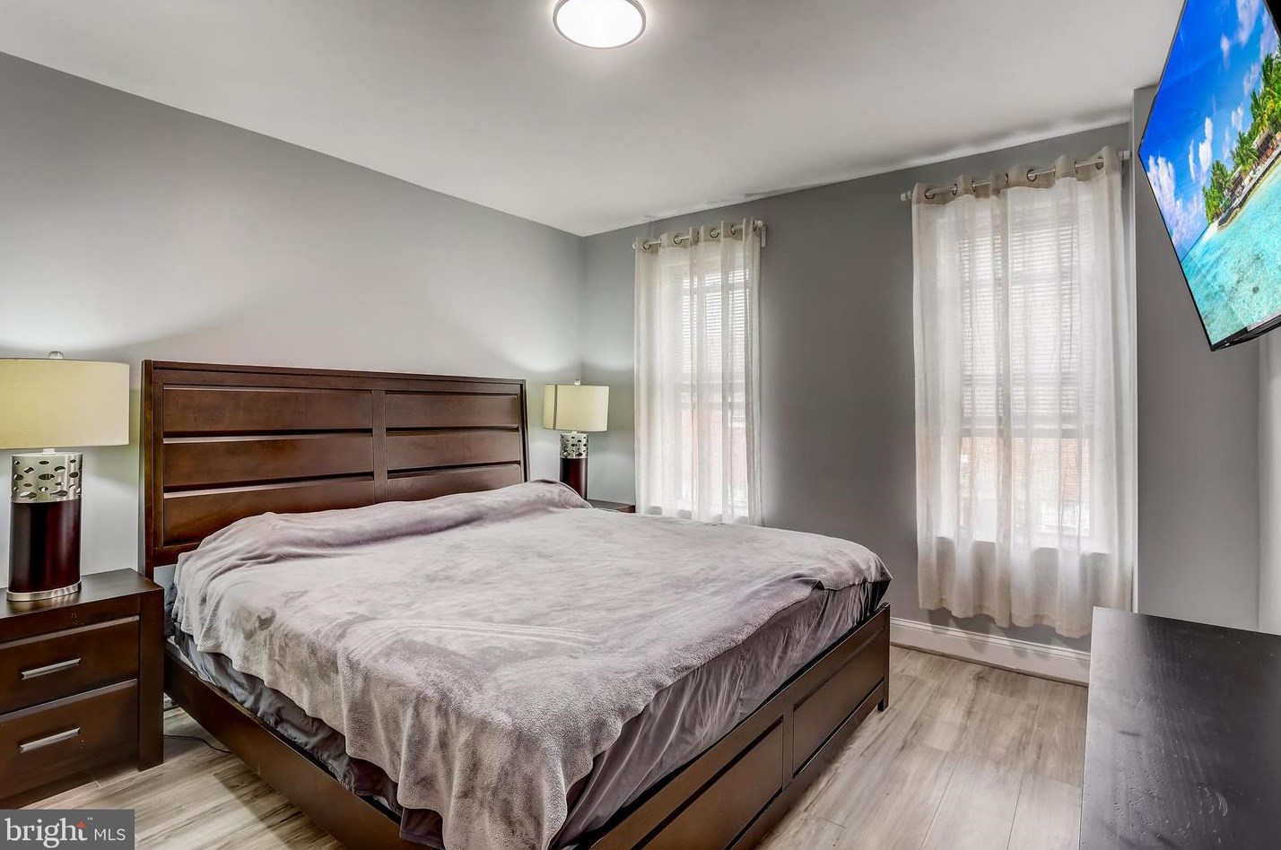 728 Wharton St, Philadelphia PA  19147-5122 exterior