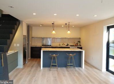233 Thompson St, Philadelphia PA  19122-4452 exterior