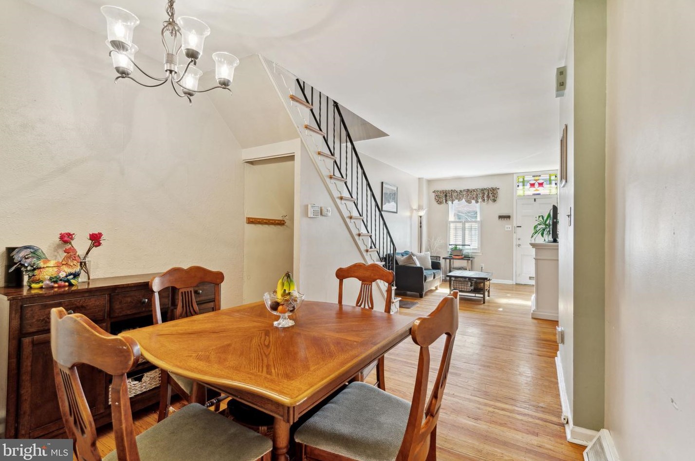 2425 Naudain St, Philadelphia PA  19146-1029 exterior
