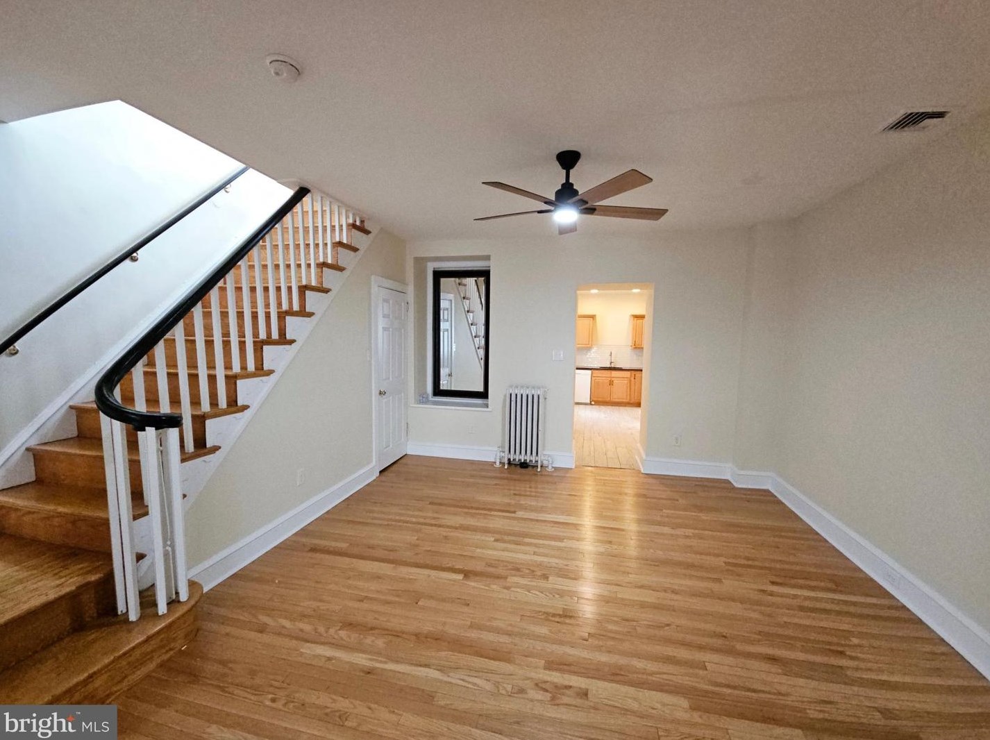 127 Grape St, Philadelphia PA  19127-1407 exterior