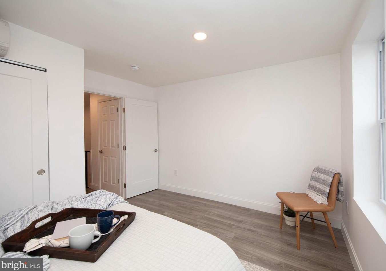 532 Mcclellan St, Philadelphia PA  19148-1819 exterior