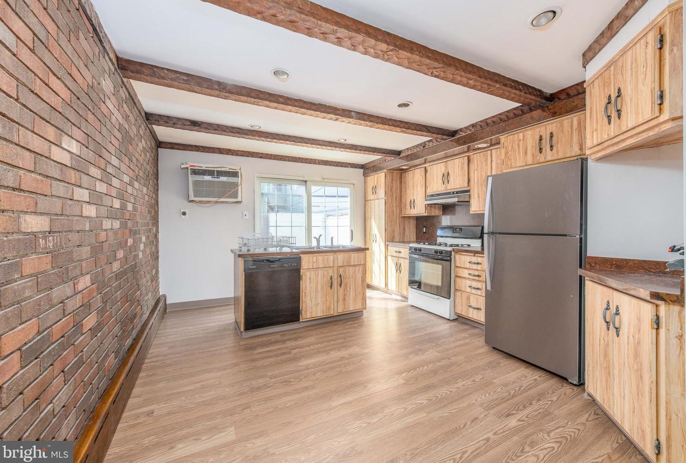 1142 Tree St, Philadelphia PA 19148-3021 exterior