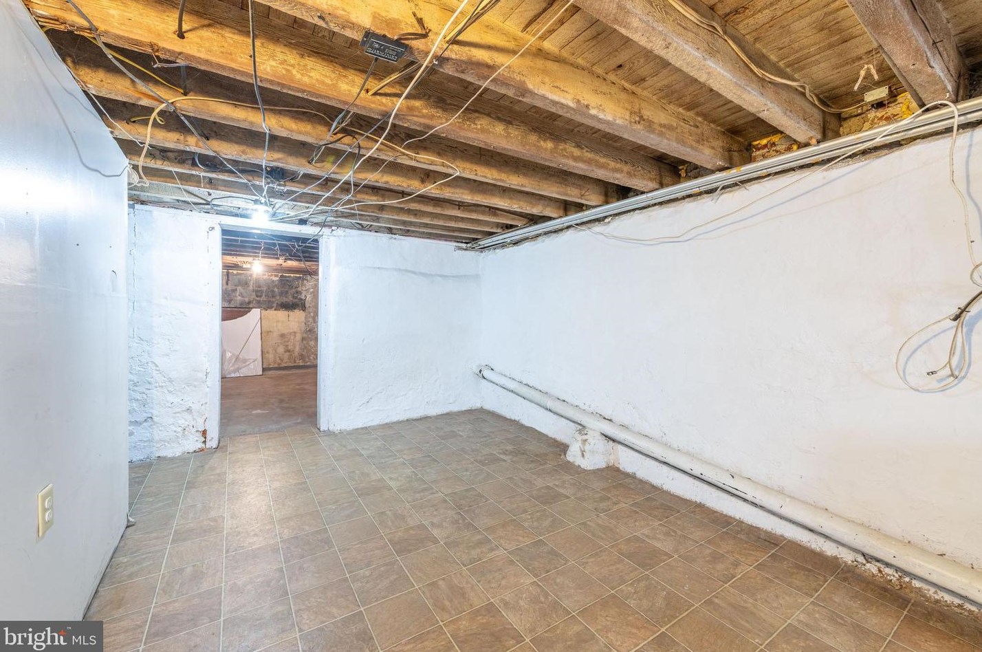 1142 Tree St, Philadelphia PA 19148-3021 exterior