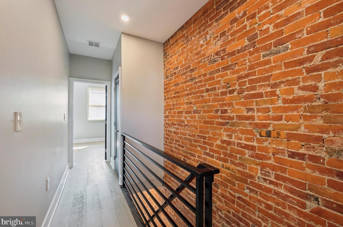 405 Fitzgerald St, Philadelphia PA  19148-3912 exterior
