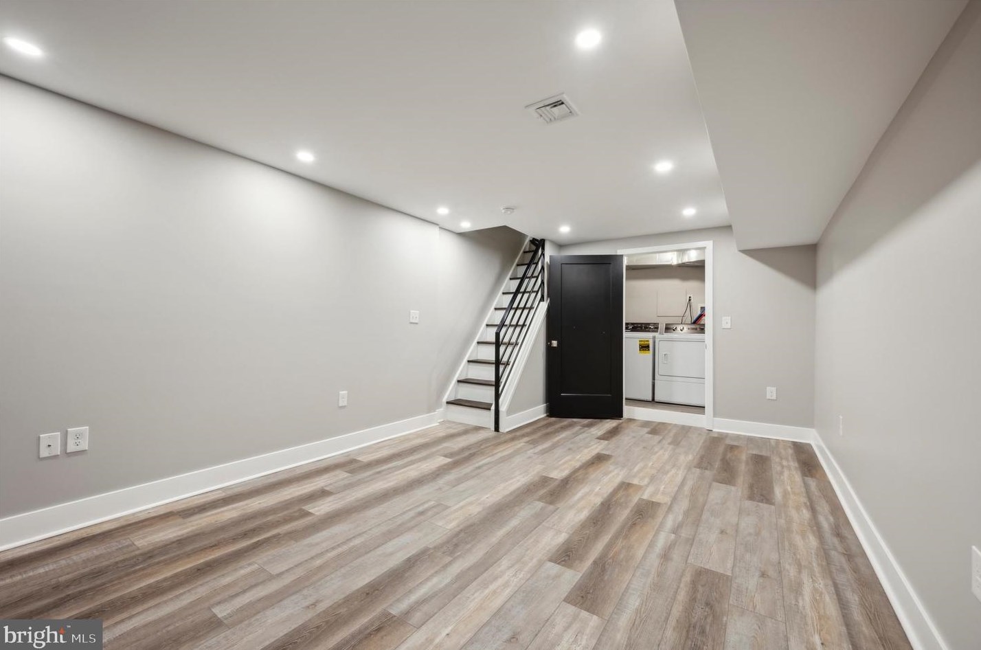 405 Fitzgerald St, Philadelphia PA  19148-3912 exterior