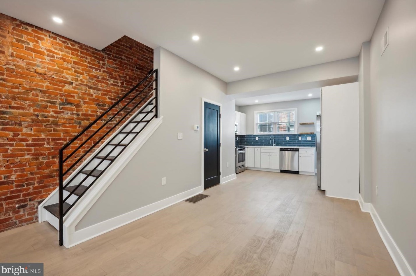 405 Fitzgerald St, Philadelphia PA  19148-3912 exterior