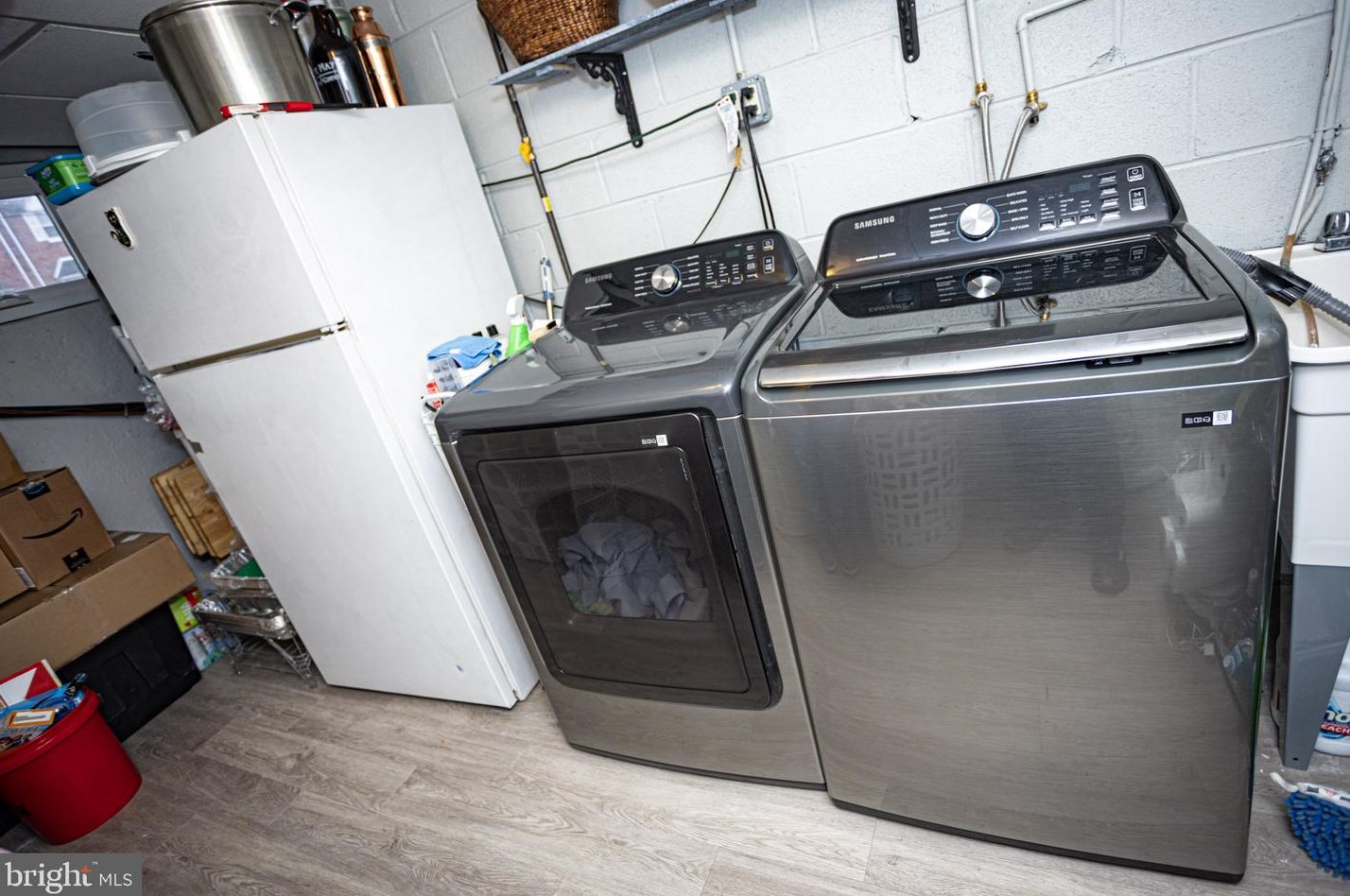 12527 Chilton Rd, Philadelphia PA 19154-1305 exterior