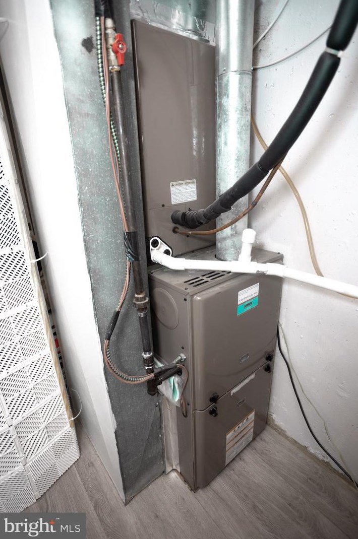 12527 Chilton Rd, Philadelphia PA 19154-1305 exterior