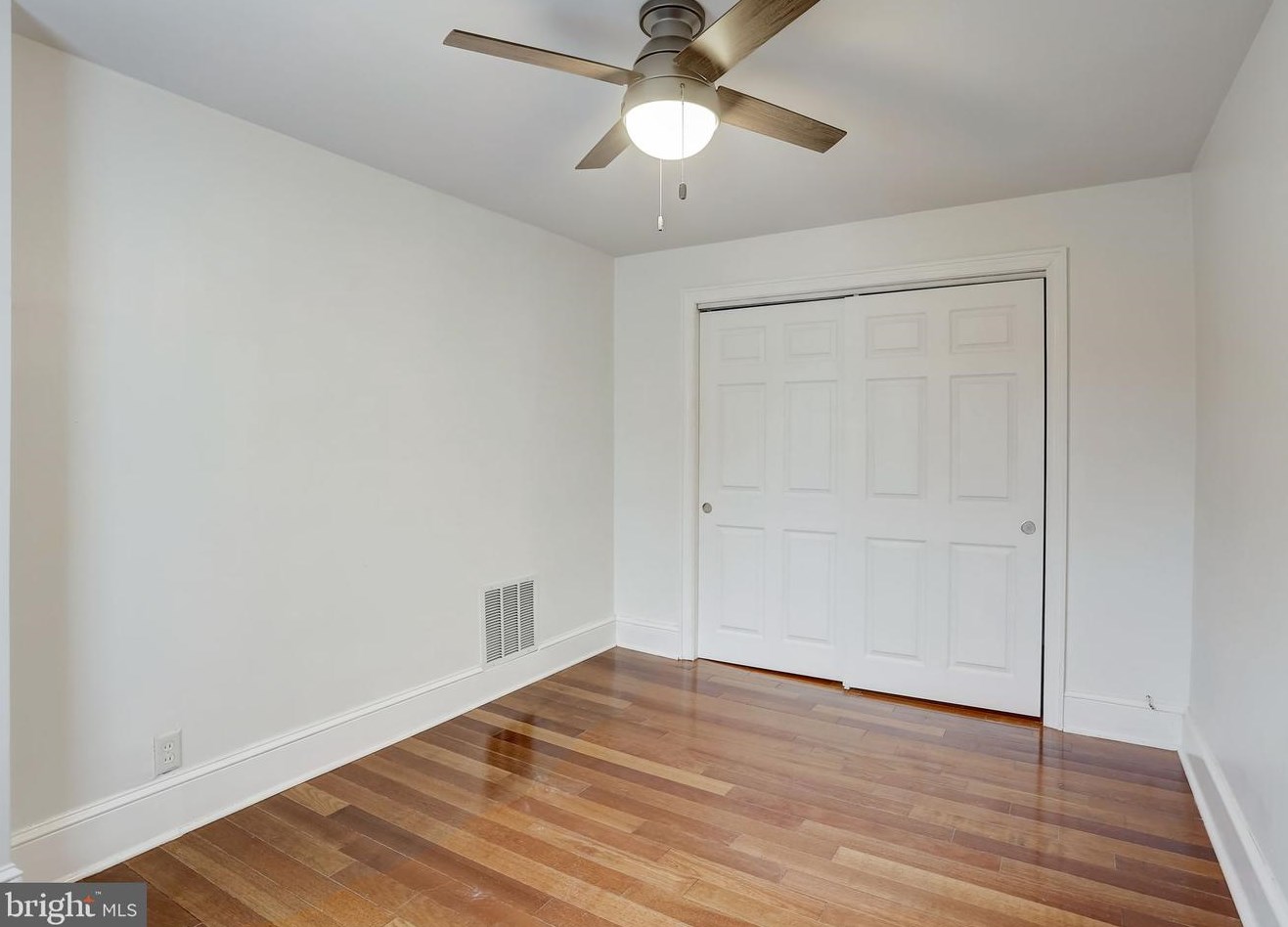 416 Mifflin St, Philadelphia PA  19148-1823 exterior