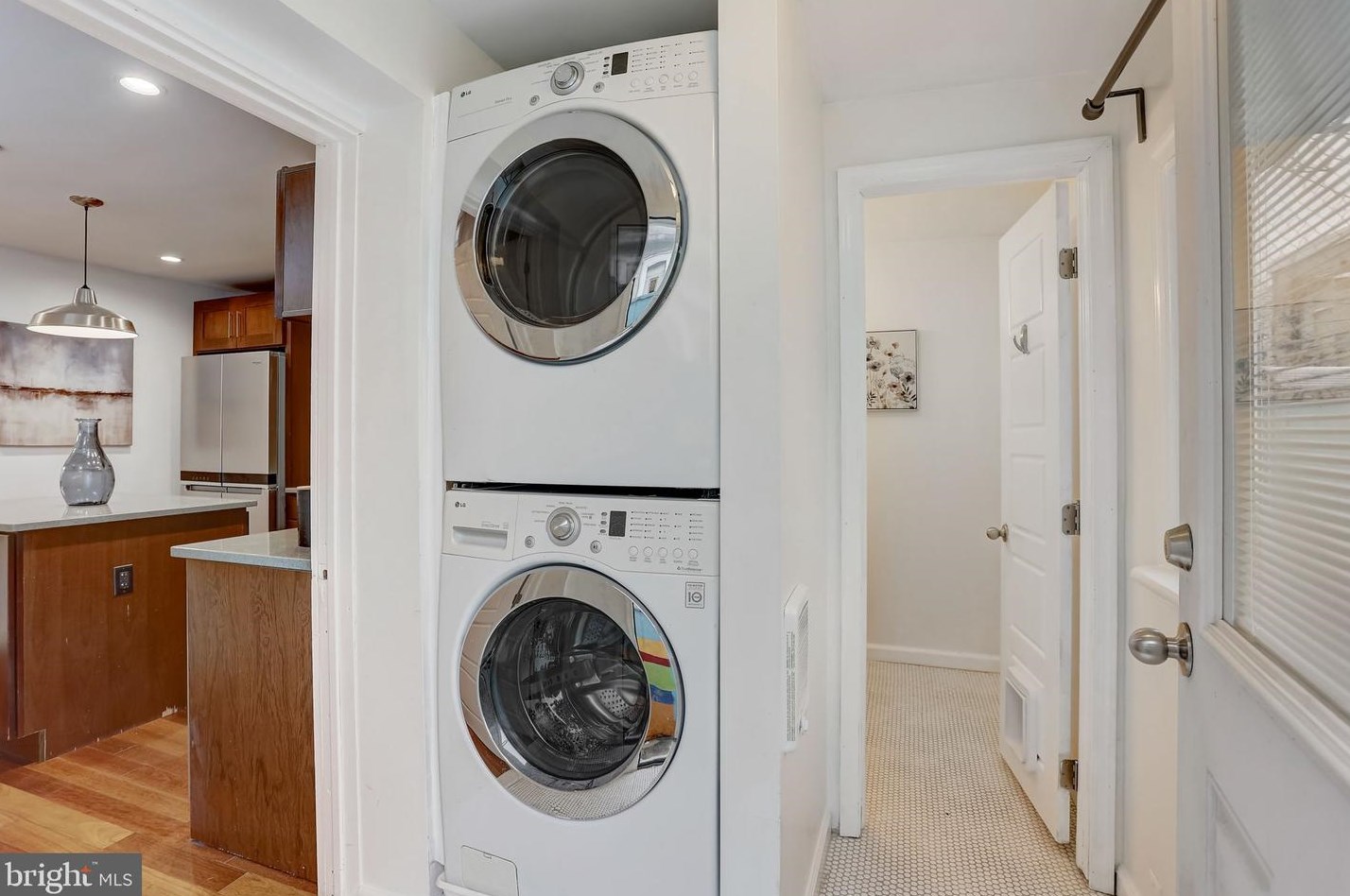 416 Mifflin St, Philadelphia PA  19148-1823 exterior