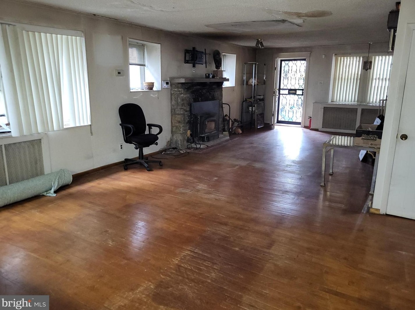 5121 Newhall St, Philadelphia PA 19144-4020 exterior