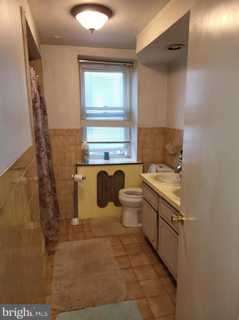 5121 Newhall St, Philadelphia PA 19144-4020 exterior