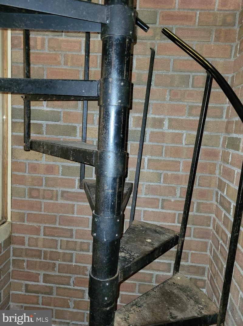 5121 Newhall St, Philadelphia PA 19144-4020 exterior